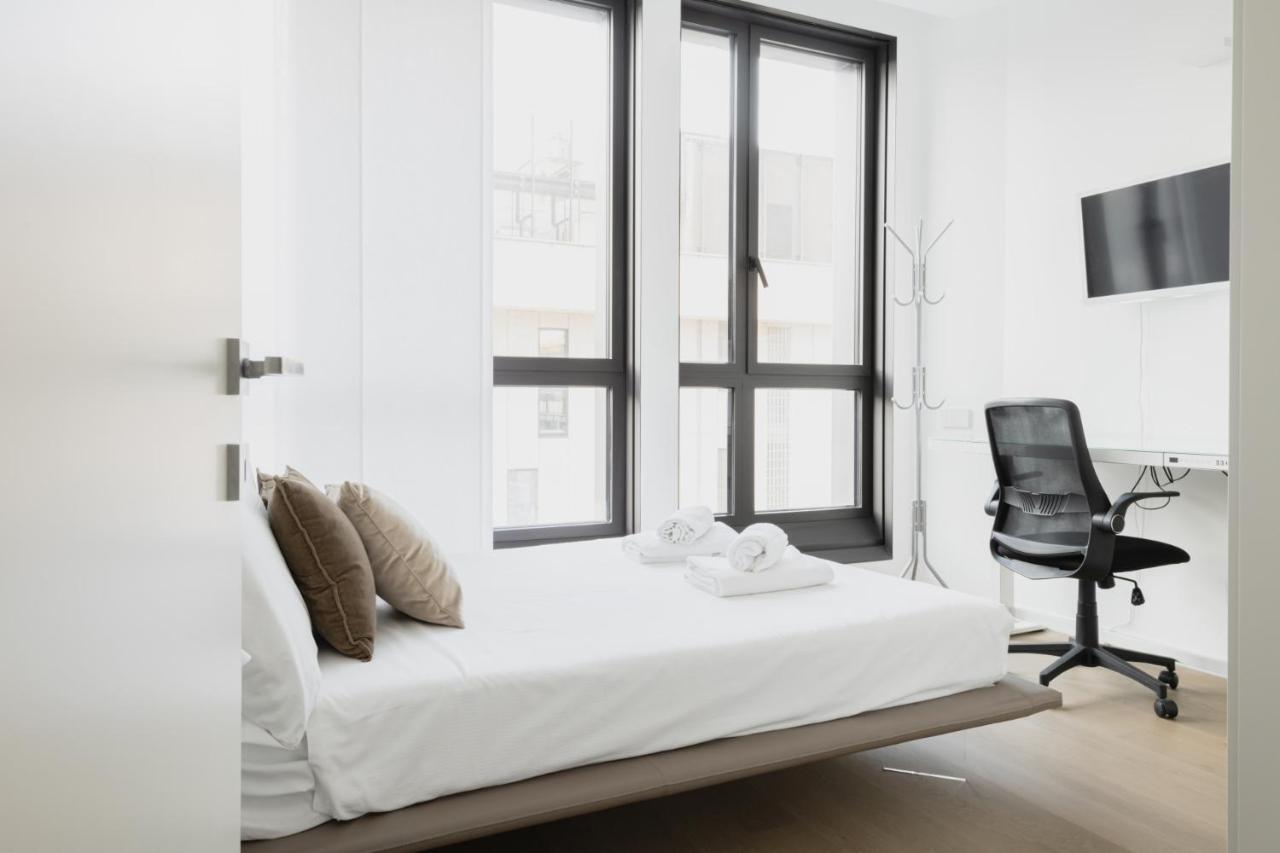 Easylife - Lussuosa Dimora Con Rooftop Condominiale Vista Duomo Milano Exteriör bild