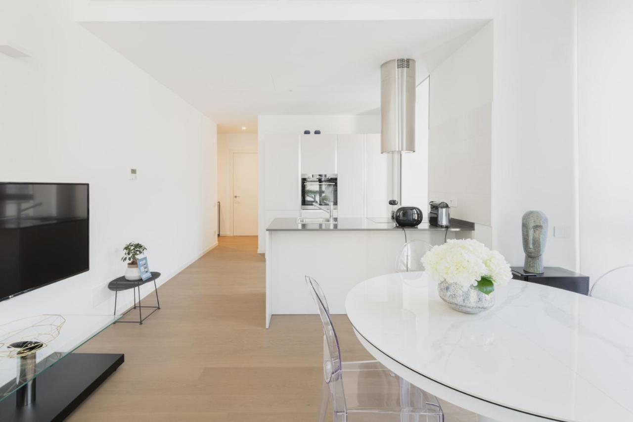 Easylife - Lussuosa Dimora Con Rooftop Condominiale Vista Duomo Milano Exteriör bild