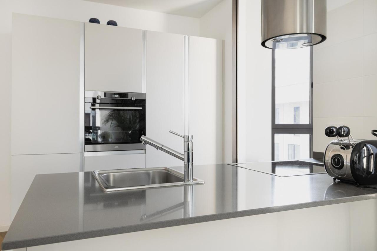 Easylife - Lussuosa Dimora Con Rooftop Condominiale Vista Duomo Milano Exteriör bild