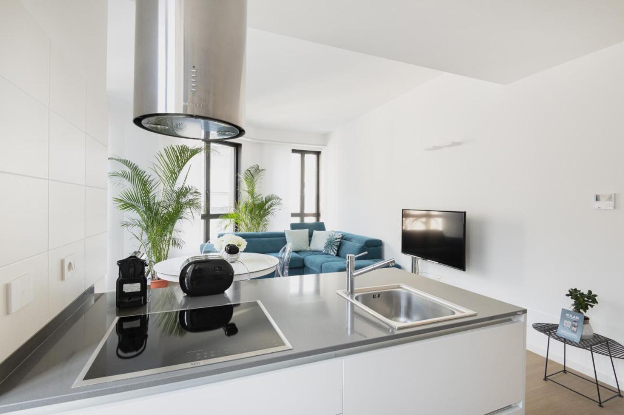 Easylife - Lussuosa Dimora Con Rooftop Condominiale Vista Duomo Milano Exteriör bild